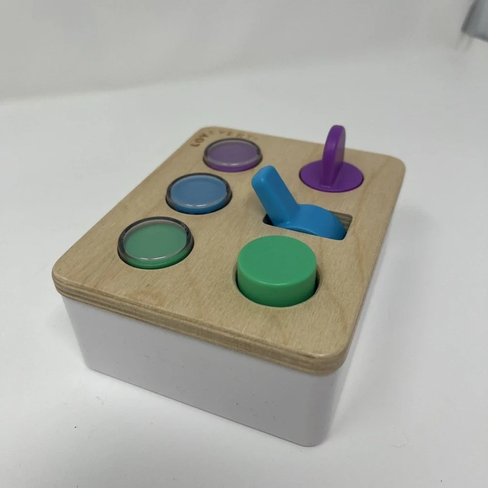 LOVEVERY Sensory Switchboard from Thinker Play Kit 11-12mos Montessori Toy